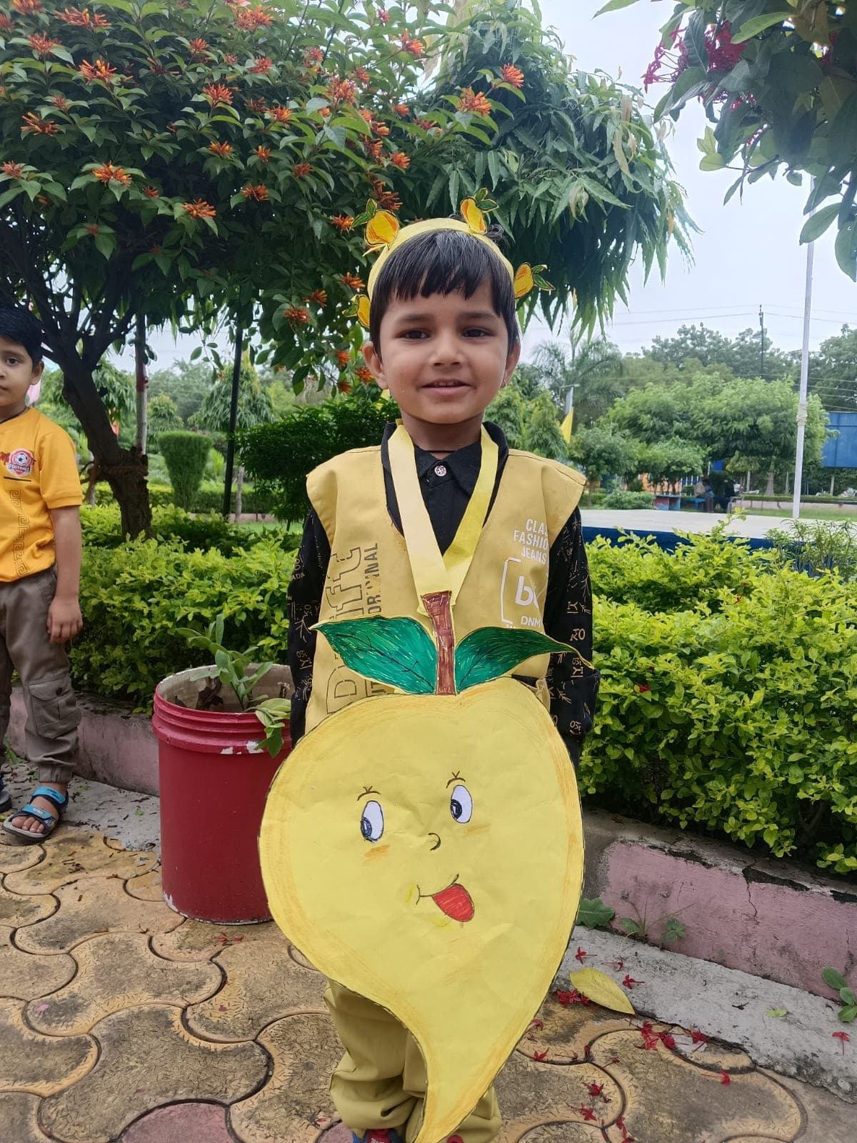 πAam ki mithas, nanhe kadmon ki pathshala!βπ