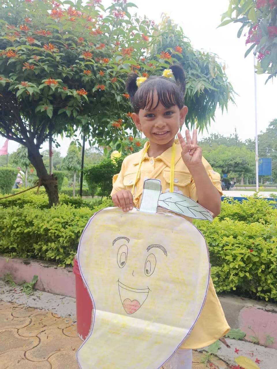 πAam ki mithas, nanhe kadmon ki pathshala!βπ